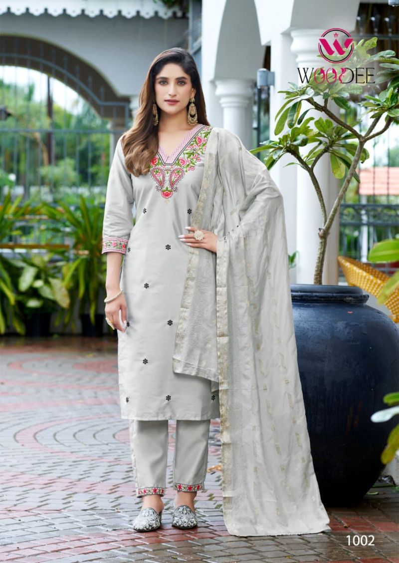 Woodee Mahima Viscose Gadhawal Thread Work Kurti Pant And Dupatta