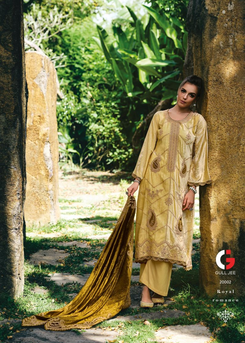 Gull Jee Gul Nasreen Viscose Velvet With Embroidery Salwar Kameez