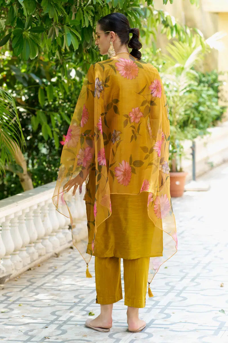 Vp 9564 Cotton Silk Embroidery Kurti Set Collection