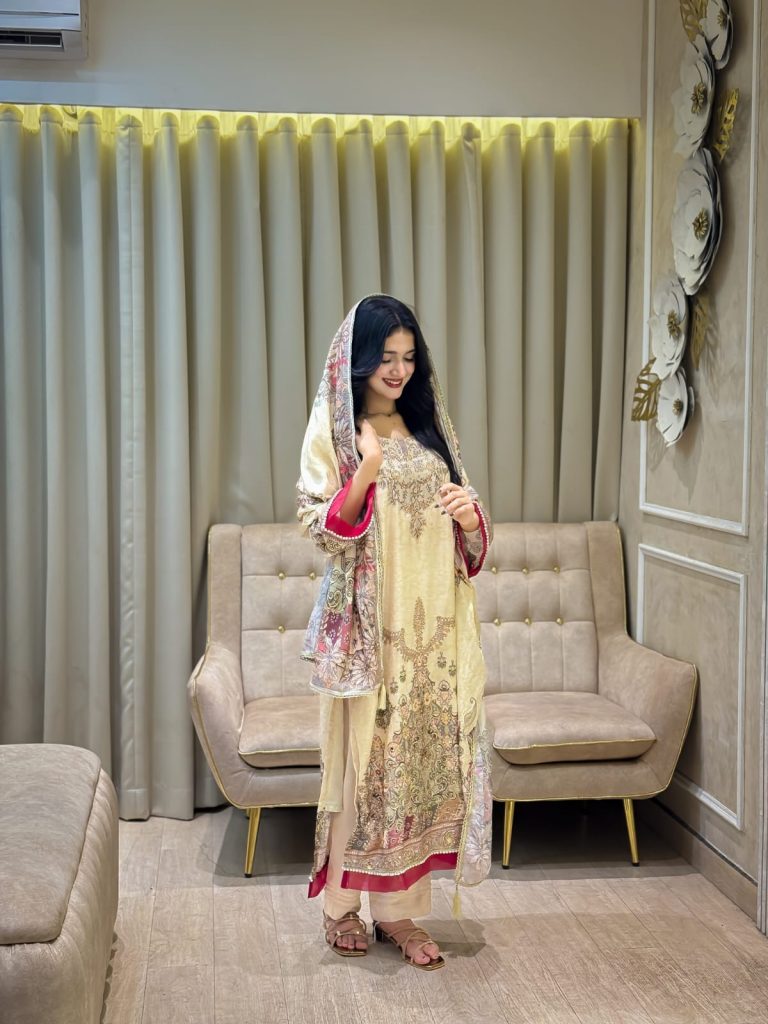 Shree Fabs Kt 367 – Pakistani Dress Material