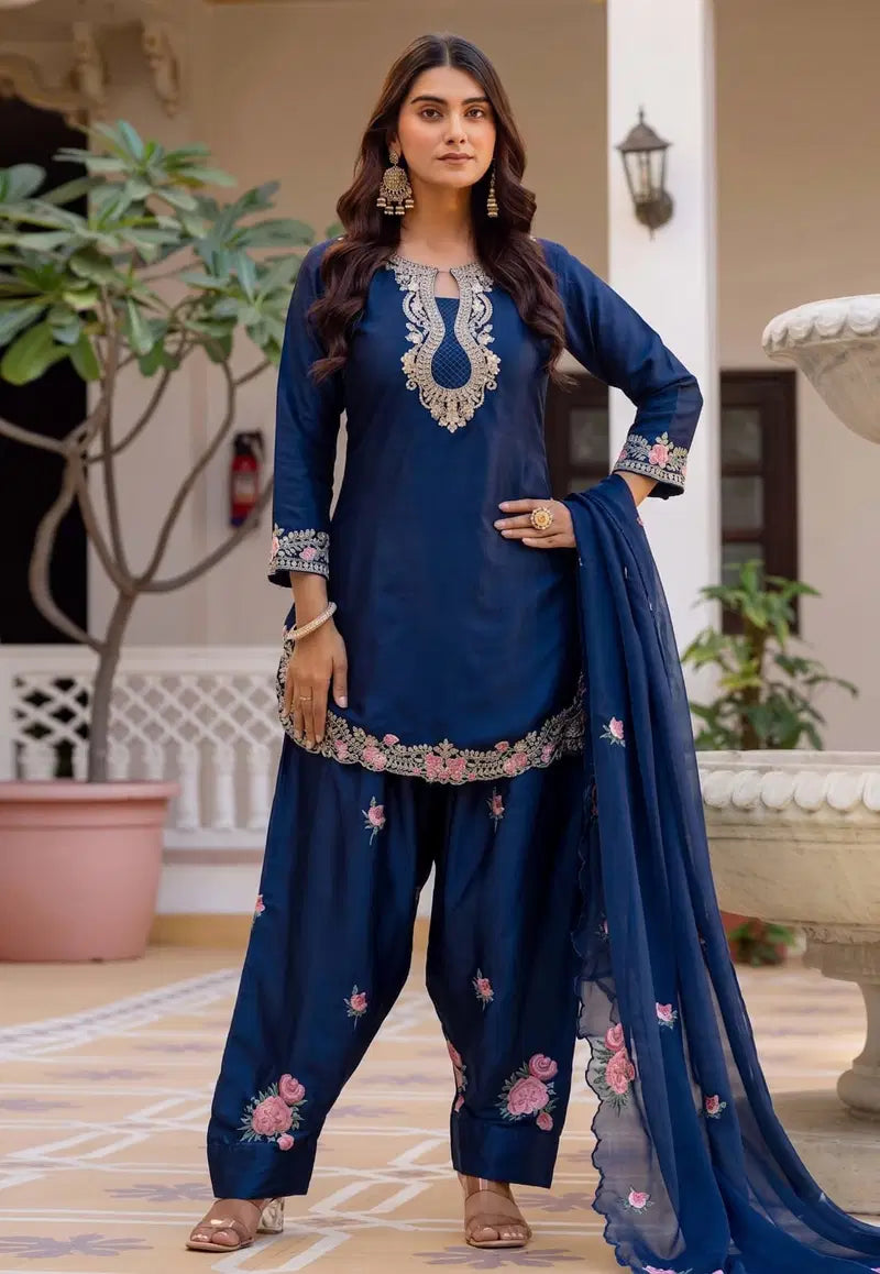 Afsana White Hans Cotton Embroidered Salwar Kameez
