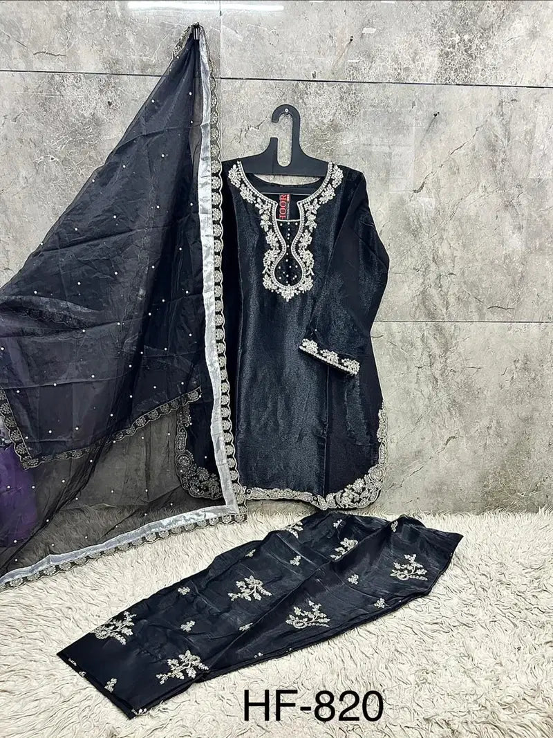 Hoor Tex 820 A To D Jimmy Choo Moti Worked Salwar Kameez