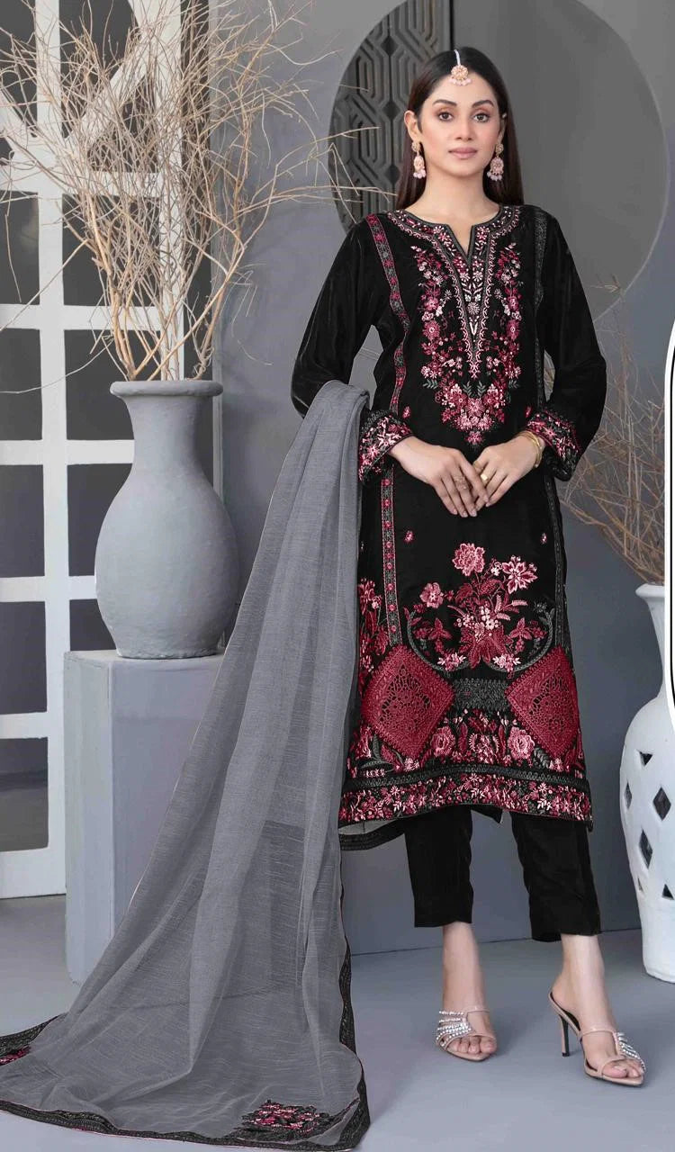 Mah E Rooh 4226 Velvet Embroidered Sequence Work Salwar Kameez