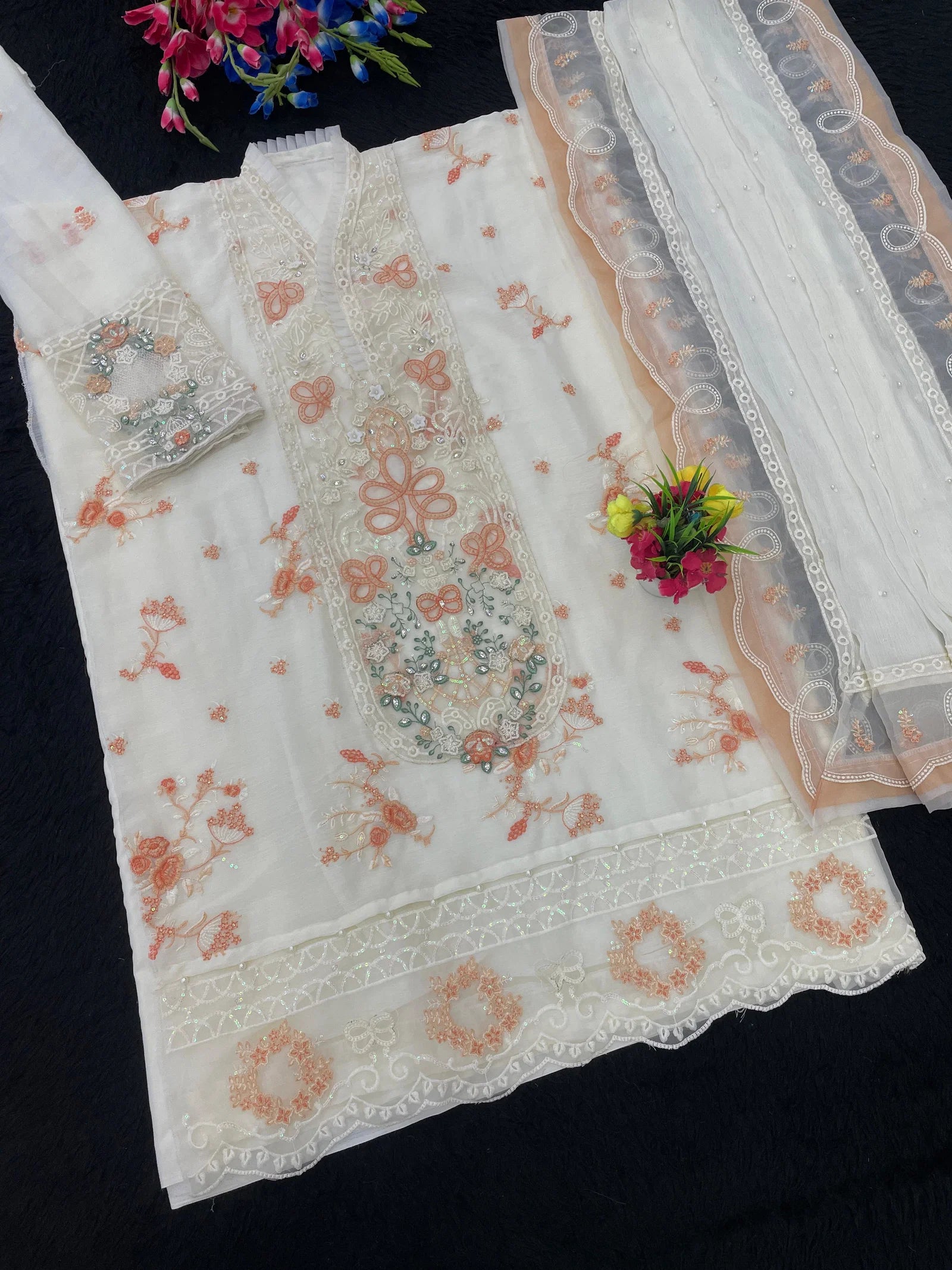 Mah E Rooh 4229 A To D Chiffon Embroidered Salwar Kameez Collection