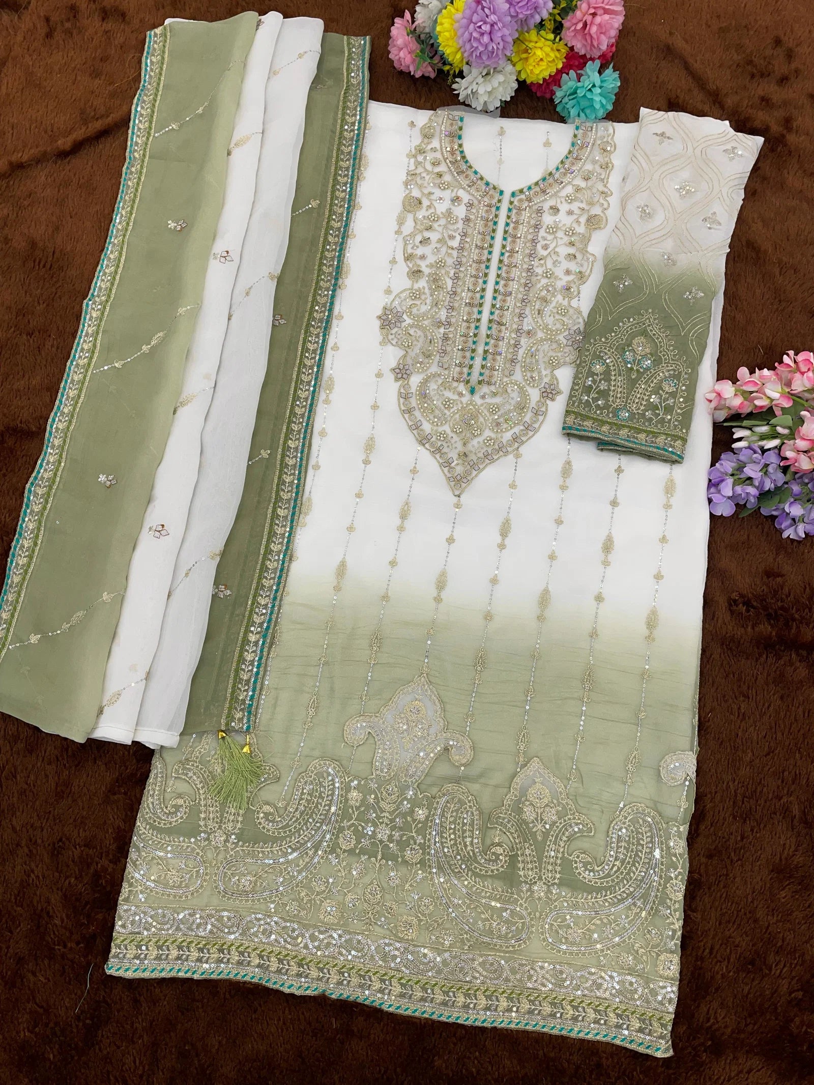 Mah E Rooh 5248 A To D Crunchy Padding Embroidered Salwar Kameez