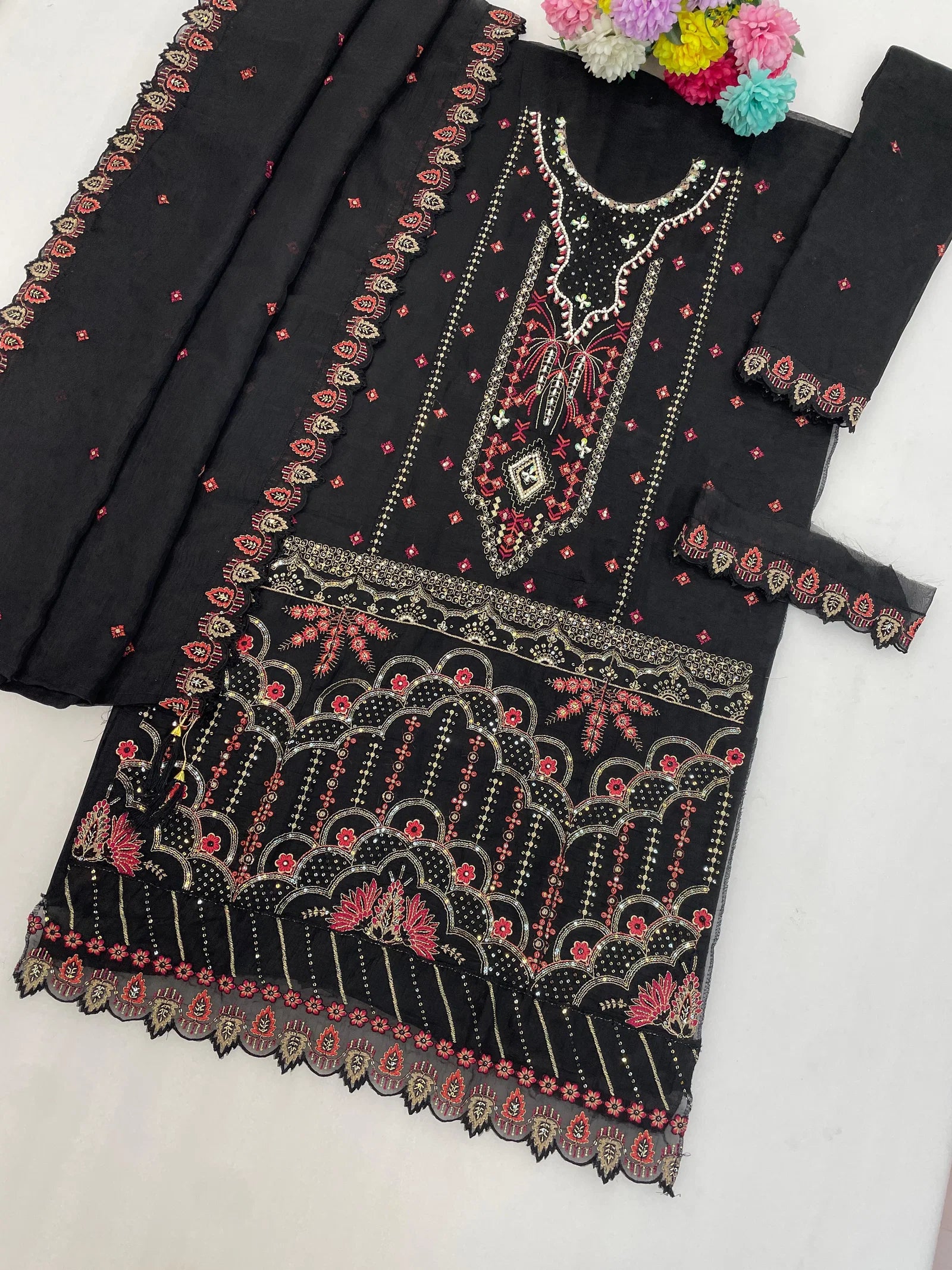 Mah E Rooh 5250 A To E Crunchy With Embroidered Salwar Kameez Collection