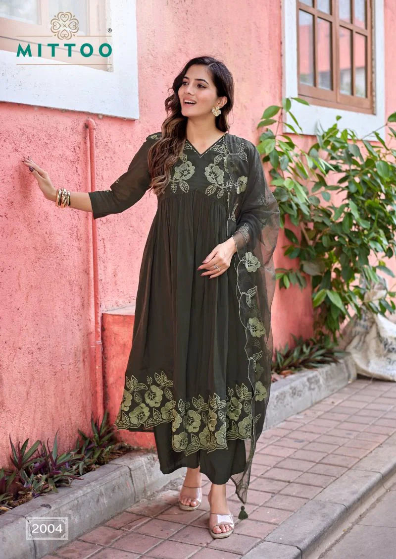 Mittoo Noorani Mul Chanderi Thread Work Kurti With Bottom Dupatta