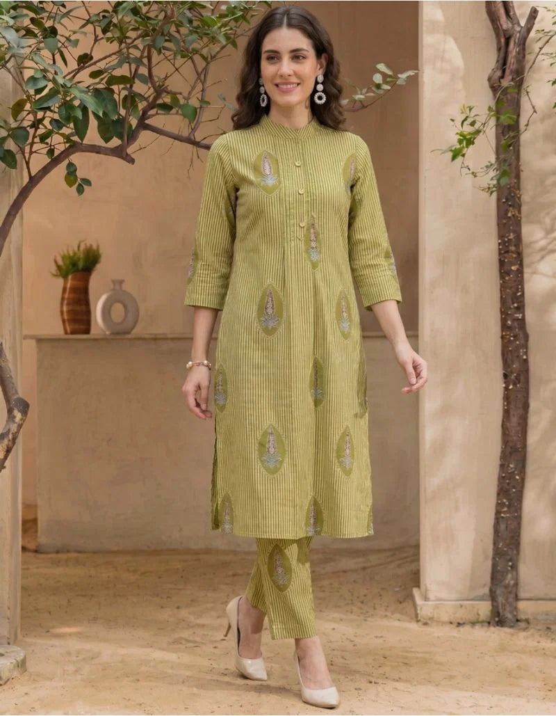Naisha K 1078 Cotton Printed Kurti With Bottom