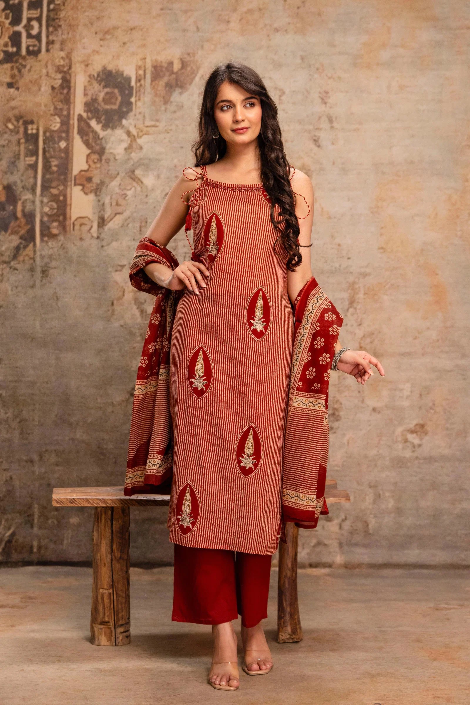 Naisha K 992 Cotton Speghatti Tussels Kurti With Bottom Dupatta