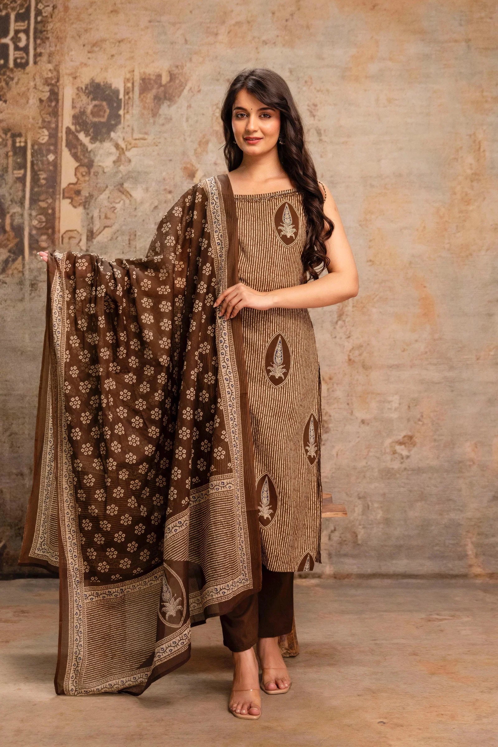 Naisha K 992 Cotton Speghatti Tussels Kurti With Bottom Dupatta